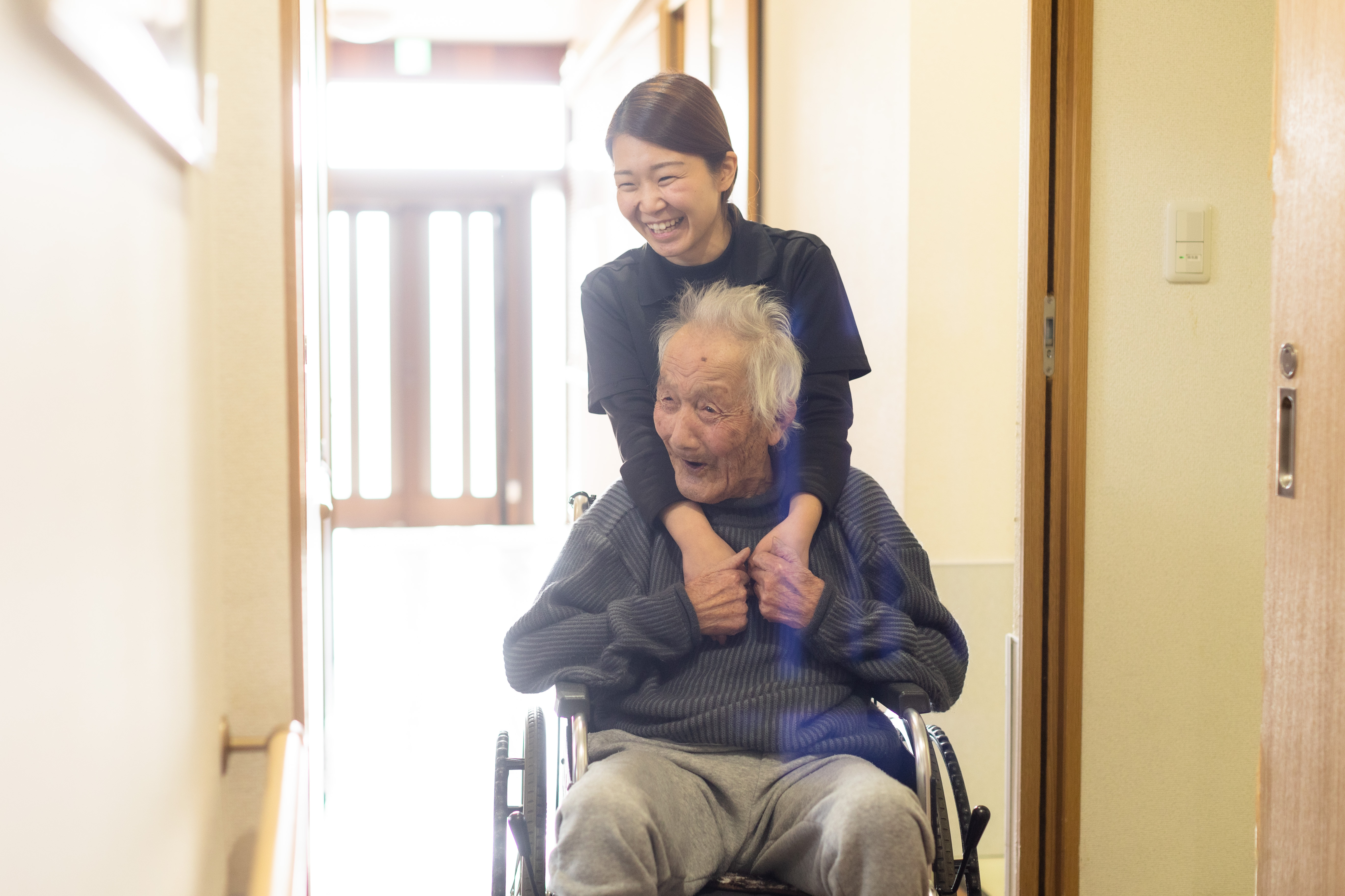 楽しくふれあう様子